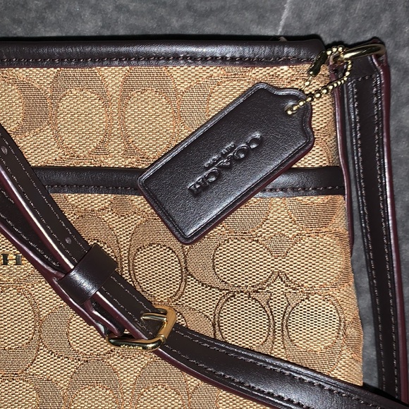 Coach handbag - Picture 6 of 8